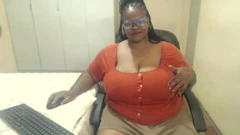 Snapshot of sweetnoziexxx chatting on 01-12-25, 06:17 sweetnoziexxx online show from 01-12-25, 06:17
