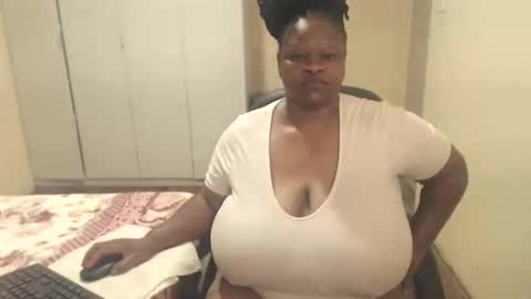 Snapshot of sweetnoziexxx chatting on 01-29-25, 04:41 sweetnoziexxx online show from 01-29-25, 04:41