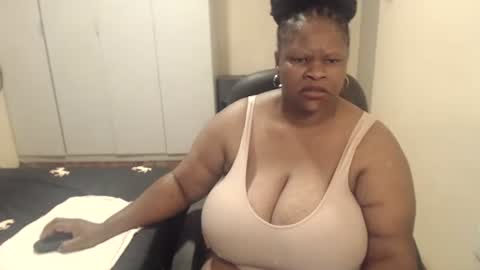 Snapshot of sweetnoziexxx chatting on 02-08-25, 10:07 sweetnoziexxx online show from 02-08-25, 10:07