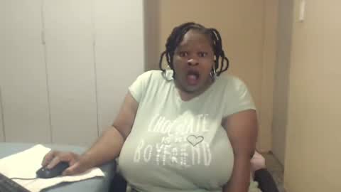 Snapshot of sweetnoziexxx chatting on 09-28-25, 03:12 sweetnoziexxx online show from 09-28-25, 03:12
