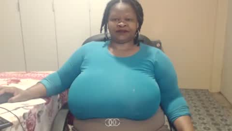 sweetnoziexxx online show from 11-17-25, 05:13