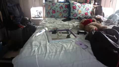 Snapshot of sweetnsexy95 chatting on 01-12-25, 08:57 WeAim2PZzz online show from 01-12-25, 08:57