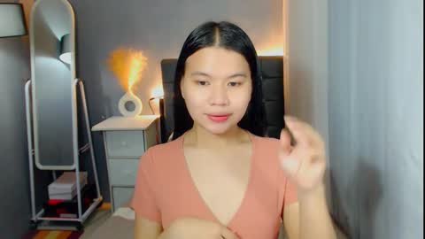 Snapshot of sweetnwildts chatting on 02-25-26, 12:04 Ghena online show from 02-25-26, 12:04