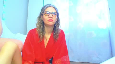 Veronica and Alex online show from 04-20-26, 05:43