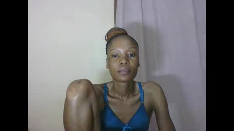 ESTHER online show from 06-06-26, 01:54