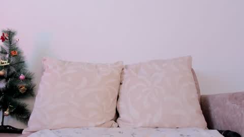 Snapshot of sweetpussyhot_ chatting on 12-21-24, 08:00 Hello Welcome Im here from WEDNESDAY to SUNDAY 430am to 830am and 3 to 7 timeMONDAY and TUESDAY i rest online show from 12-21-24, 08:00