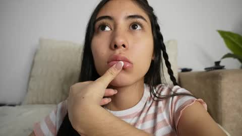 Hello Welcome Im here from WEDNESDAY to SUNDAY 430am to  830am and 3  to 7  timeMONDAY and TUESDAY i rest online show from 04-25-26, 01:03