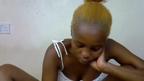 Lilly online show from 02-22-26, 12:15