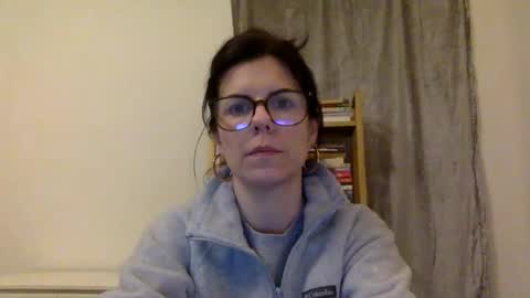 sweetriddance online show from 12-16-25, 01:05