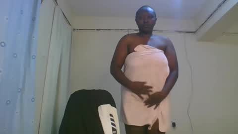 Snapshot of sweetrose2049 chatting on 03-14-26, 11:48 Rose Watetu online show from 03-14-26, 11:48