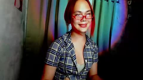 Snapshot of sweetsassyvv chatting on 10-11-25, 07:40 sweetsassyvv online show from 10-11-25, 07:40