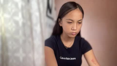 Mia online show from 02-16-26, 02:07