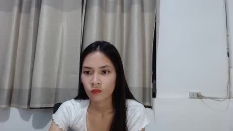 Snapshot of sweetsexygirl20 chatting on 12-04-24, 11:08 Mia online show from 12-04-24, 11:08