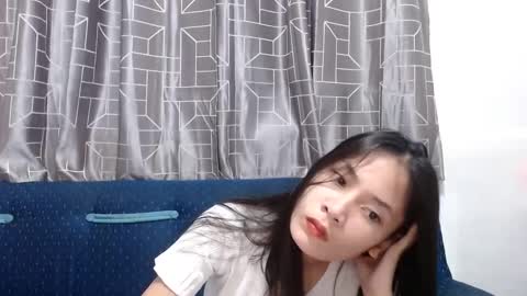 Snapshot of sweetsexygirl20 chatting on 12-08-24, 11:03 Mia online show from 12-08-24, 11:03