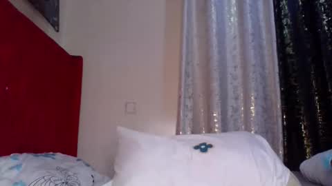Snapshot of sweetslimgal23 chatting on 11-08-25, 12:55 purity online show from 11-08-25, 12:55