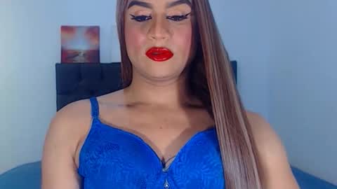 SOFIA  online show from 09-18-25, 06:32