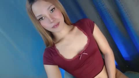 Snapshot of sweetstacy_18 chatting on 05-15-26, 12:28 Chella online show from 05-15-26, 12:28