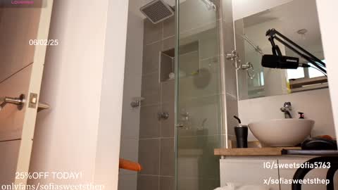 Sofia  online show from 02-06-25, 06:35