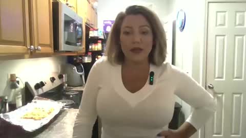 Snapshot of sweetsugar1979 chatting on 11-25-25, 08:09 sweetsugar1979 online show from 11-25-25, 08:09