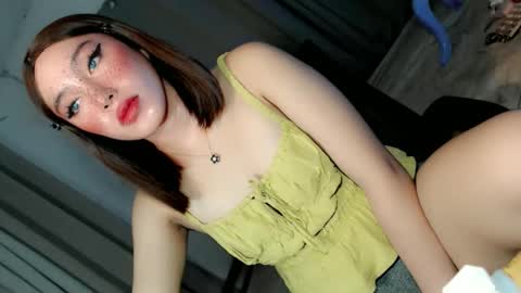 Snapshot of sweetsugarplum1 chatting on 06-05-26, 03:02 FATIMA online show from 06-05-26, 03:02