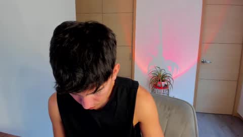 Andy  online show from 09-30-25, 05:18