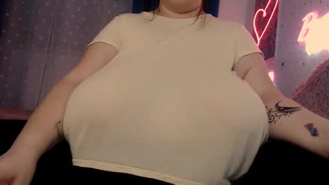 Maya online show from 03-07-25, 08:22