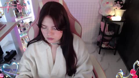 Snapshot of sweettoqui chatting on 12-31-24, 09:17 Pau online show from 12-31-24, 09:17