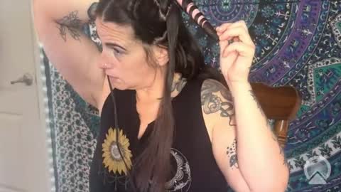 sweettreatz26 online show from 05-18-26, 04:13