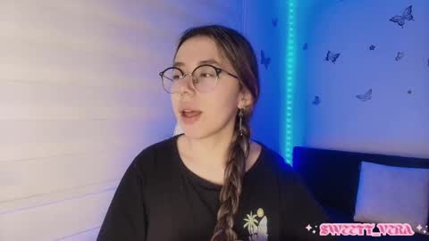 Veronica Independent Model online show from 10-25-25, 10:01