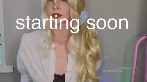 Snapshot of sweetuniporn chatting on 10-06-25, 06:11 Elis  a little vacation Ill be here Saturday my schedules in bio online show from 10-06-25, 06:11