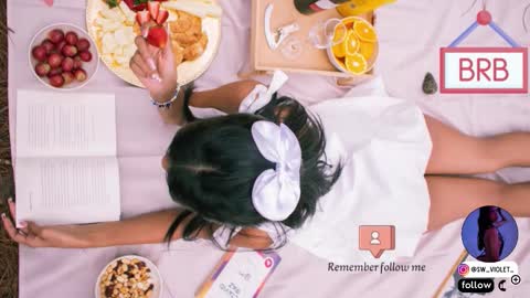 Snapshot of sweetviolet___ chatting on 11-16-25, 12:11 sweetviolet___ online show from 11-16-25, 12:11