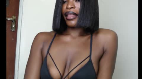 Snapshot of sweetxxboobsx chatting on 10-14-25, 08:42 sweetxxboobsx online show from 10-14-25, 08:42