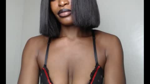 sweetxxboobsx online show from 11-04-25, 08:46