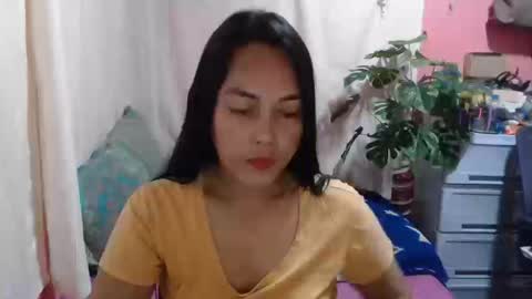 Snapshot of sweety_angel572520 chatting on 12-17-25, 07:03 Sweety Angel online show from 12-17-25, 07:03
