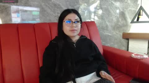 Snapshot of sweety_ashly chatting on 02-17-25, 05:53 Ashley 3 online show from 02-17-25, 05:53