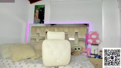  independent model  online show from 03-06-25, 06:48