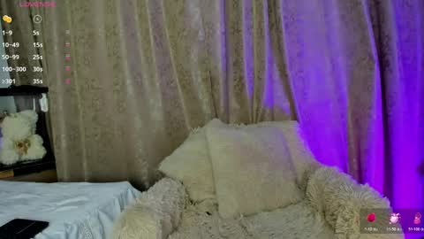  independent model  online show from 04-02-26, 09:12