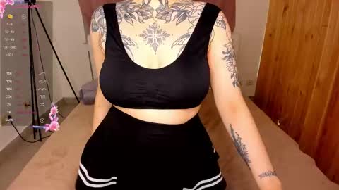 Snapshot of sweetyladiy chatting on 10-02-25, 03:46 Aiza online show from 10-02-25, 03:46