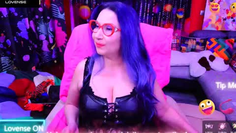 Snapshot of sweetylisahard chatting on 02-16-25, 03:27 Lisa online show from 02-16-25, 03:27