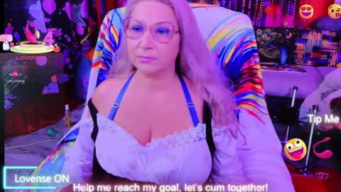 Snapshot of sweetylisahard chatting on 10-24-25, 04:47 Lisa online show from 10-24-25, 04:47