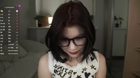 Astrid online show from 01-06-26, 06:22