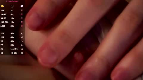 Astrid online show from 04-05-26, 05:43