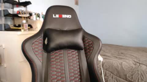 Kat online show from 03-04-26, 07:03