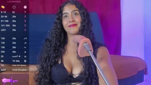 Snapshot of swetty_loverss chatting on 12-17-25, 10:27 tina 3 online time from 9 to 4 online show from 12-17-25, 10:27