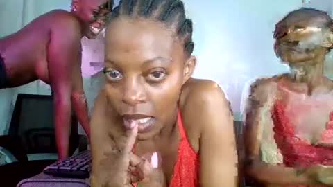 swit_candie online show from 07-12-26, 12:12