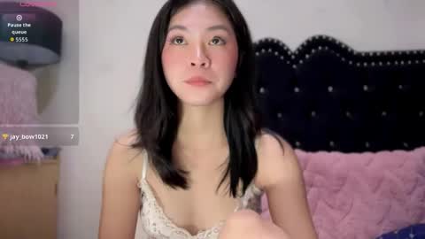 Holly online show from 05-27-26, 02:14