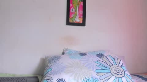 Lilly  online show from 01-03-25, 08:01