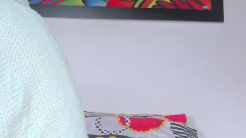 Lilly  online show from 10-10-25, 07:35