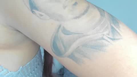 Lilly  online show from 10-22-25, 07:13