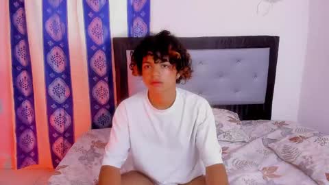 swwet_boy online show from 12-23-24, 01:45